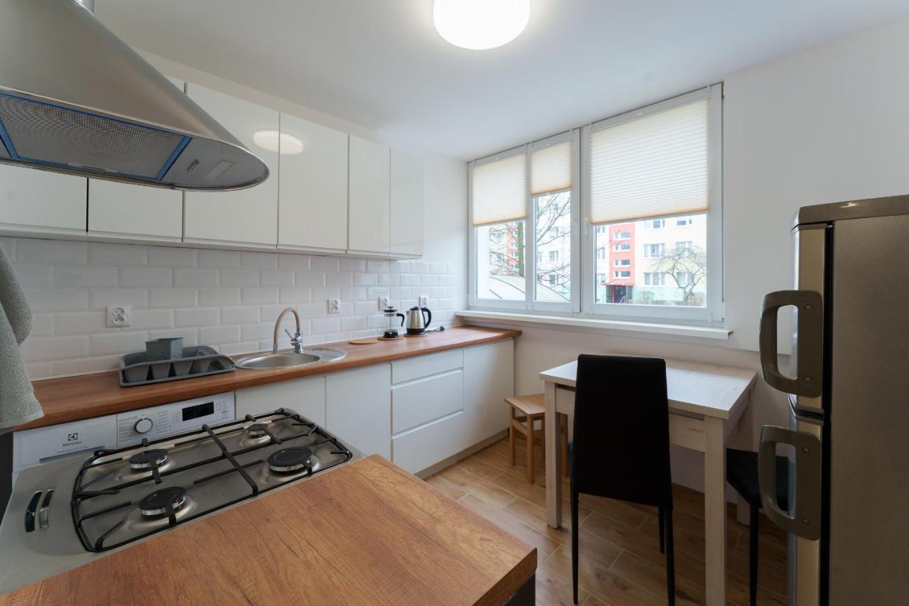 Apartament Pod Swierkiem - Pet Friendly - 2 Osobne Pokoje Dla Max 5 Osob - Space Apart Jelenia Góra Екстериор снимка