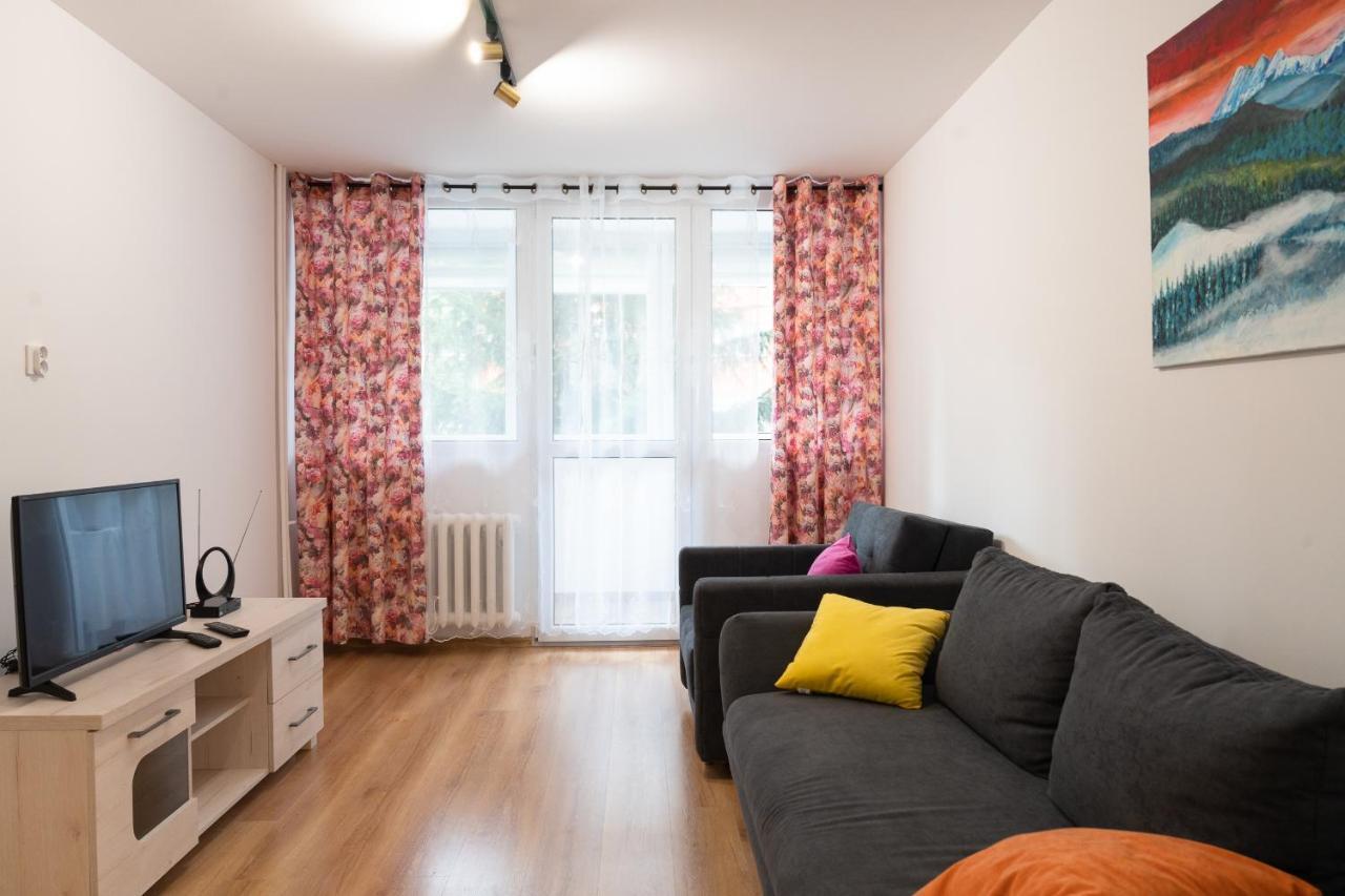 Apartament Pod Swierkiem - Pet Friendly - 2 Osobne Pokoje Dla Max 5 Osob - Space Apart Jelenia Góra Екстериор снимка